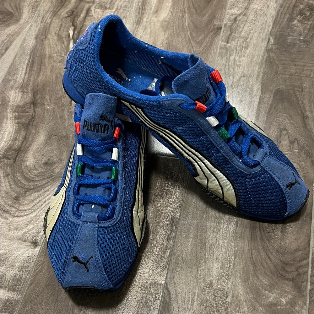 🔥🔥Puma Royal Blue Athletic Shoes with White and Black Accents